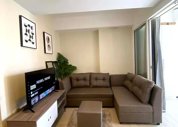Staycation At Azure - Near Airport * Manila
